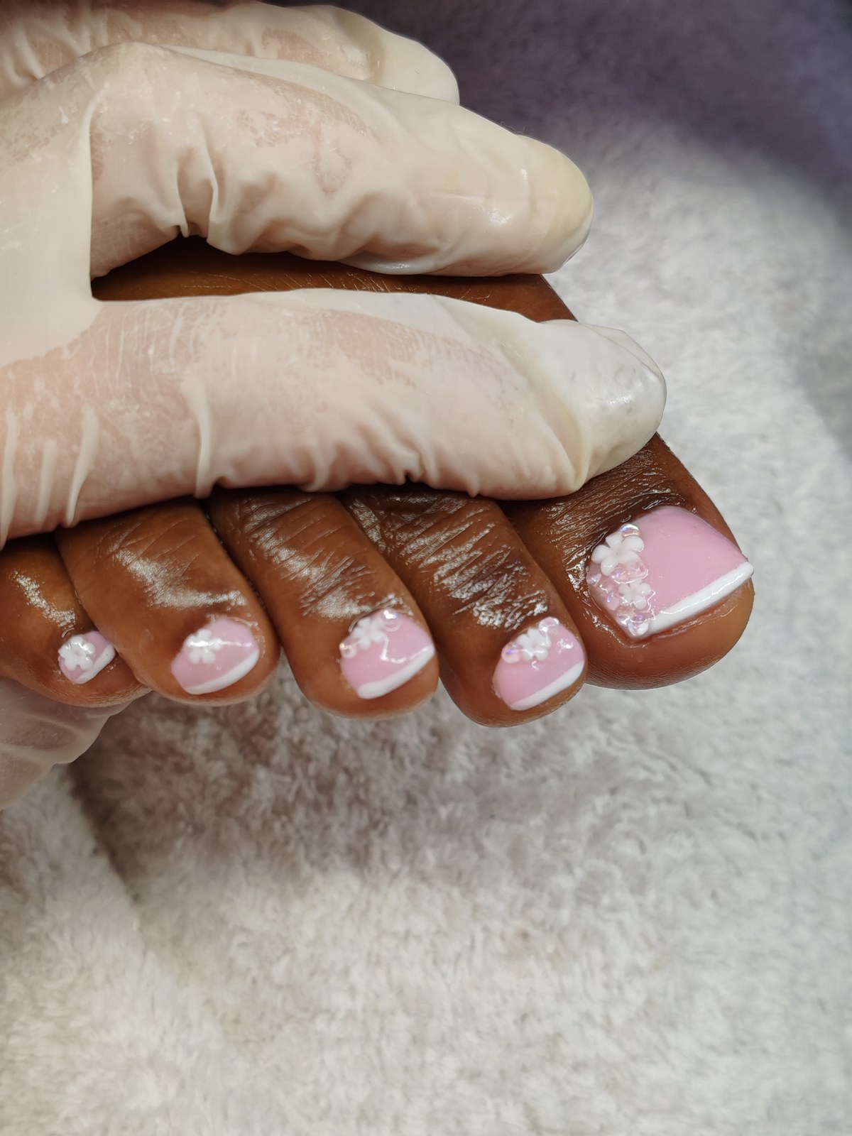 Pose d’ongles en gel près de Nantes