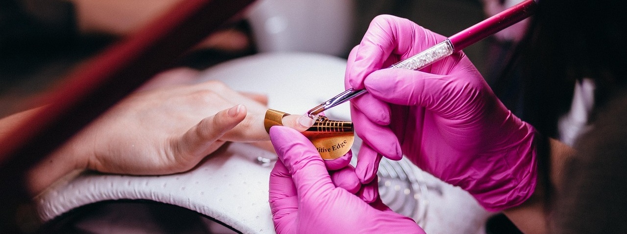 Pose d’ongles en gel près de Nantes